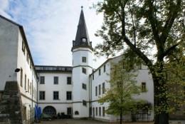 Schlosshof Nöthnitz